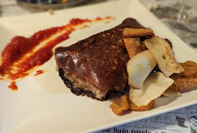Terrina de oreja crujiente a la plancha.